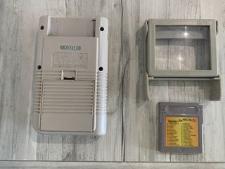 Nintendo Game Boy Clásica DMG-01 Beige + Lupa