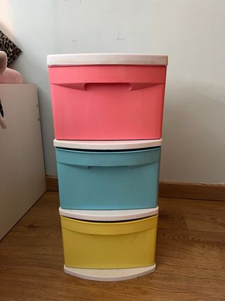 Cajas de almacenaje de plástico apilables