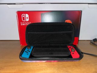 Nintendo Switch con Accesorios