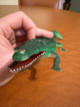 Coccodrillo giocattolo verde