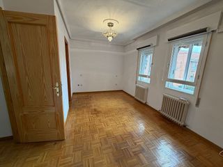 Casa pareada en alquiler en Ajalvir