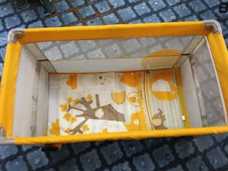 Cuna de viaje Jane con elefantes