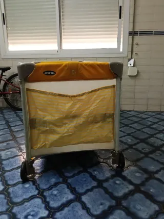 Cuna de viaje Jane con elefantes