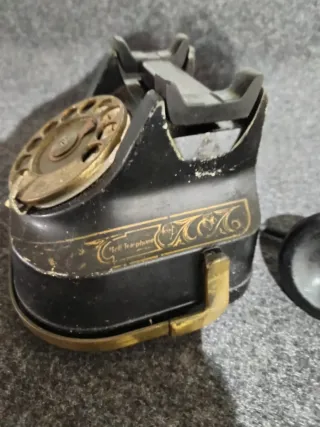 Teléfono de sobremesa de fundición