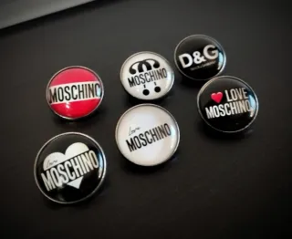 Spille Love Moschino