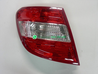 PILOTO TRASERO DERECHO (SW ROJO/AHUMADO) MERCEDES