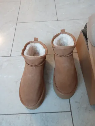 Scarpe UGG originali Tg 39