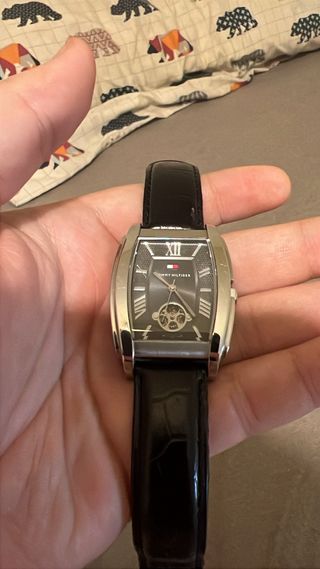 Reloj Tommy Hilfiger Cuero Negro y Plata