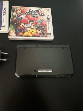 Nintendo 3DS XL Negra + 2 Juegos