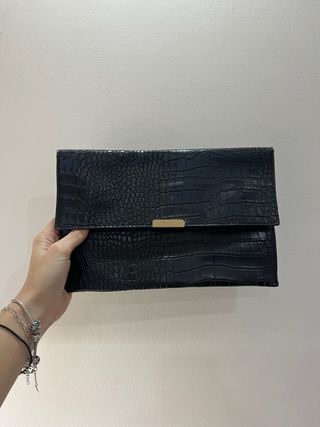 Pochette borsa nera effetto coccodrillo