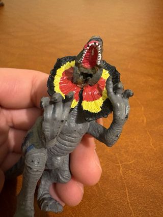 Action figure Dilophosaurus dinosauro