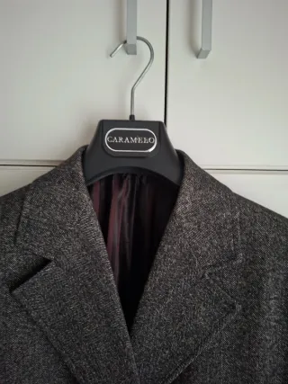 Abrigo Caramelo Marrón y Gris