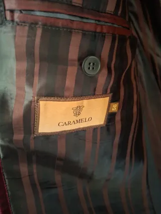 Abrigo Caramelo Marrón y Gris