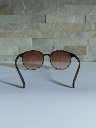 Occhiali da sole rotondi