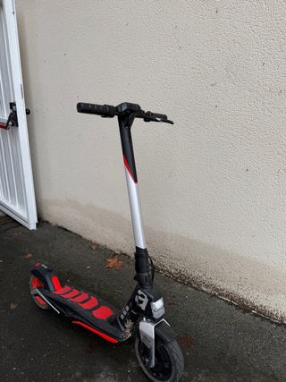 Patinete Aprilia eSR1 - 549 km