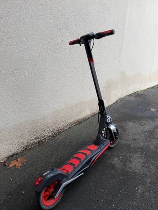 Patinete Aprilia eSR1 - 549 km