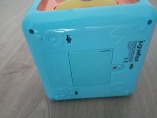 Juguete cuadrado interactivo