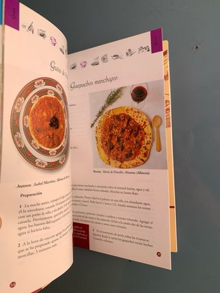 Nuestra cocina : 68 recetas de la gastronomiá t...