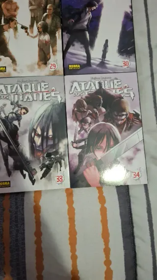 Ataque a los Titanes 23-34 + EXTRAS