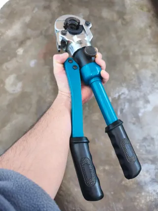 Prensa Multicapa para fontanería.