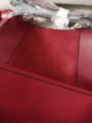 Bolso Carpisa burdeos Piel Nuevo