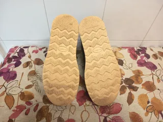 Botas de trabajo marrones impermeables con puntera