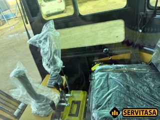 MINIEXCAVADORA AGT 2024