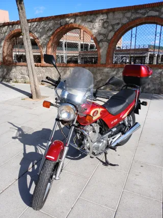 Honda CB250 Two Fifty Roja