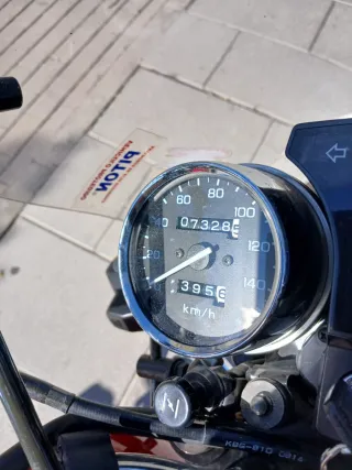 Honda CB250 Two Fifty Roja