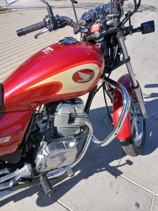 Honda CB250 Two Fifty Roja