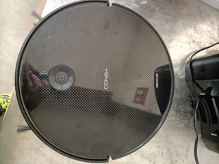 - Cecotec Robot Aspirador con Base de Autovaciad