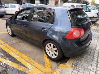 Volkswagen Golf 2004