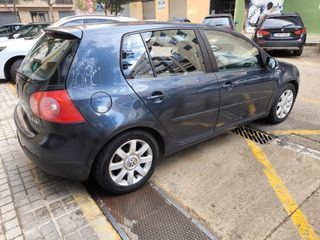 Volkswagen Golf 2004