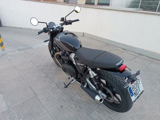 Triumph Speed Twin 900 - 2400km