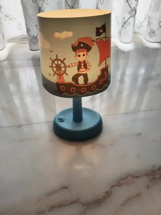 Lámpara infantil pirata a pilas