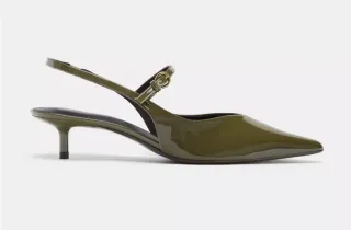 Zapatos slingback verdes con tiras