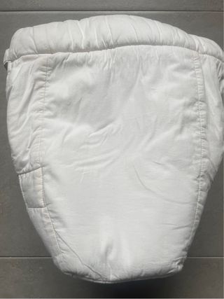 Cojín Ergobaby Easy Snug para recién nacidos