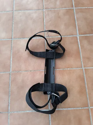 Adaptador y cinchas monobotella buceo