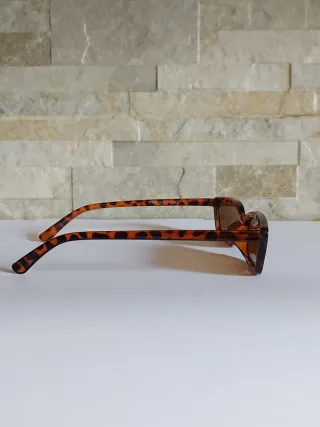 Occhiali da sole tartarugati