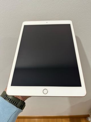 Apple iPad oro rosa. Está impecable.