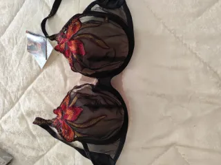 Sujetador Chantelle tul bordado negro