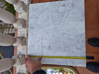 Mesa auxiliar mármol revistero 45x40