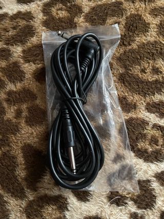 Guitarra acústica Squier by Fender + accesorios –