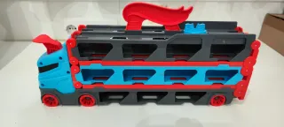 Camión Transportador Hot Wheels Mega Hauler