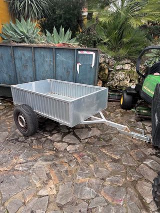 Remolque metálico galvanizado