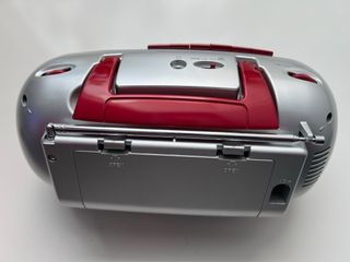 Radio Cassette Trevi RD7083 Plata/Rojo nueva