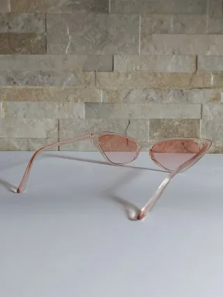 Occhiali da sole rosa cat-eye