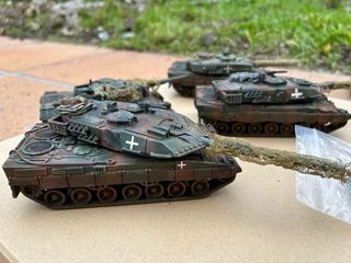 Lote 4 tanques Leopard Bolt Action 28mm