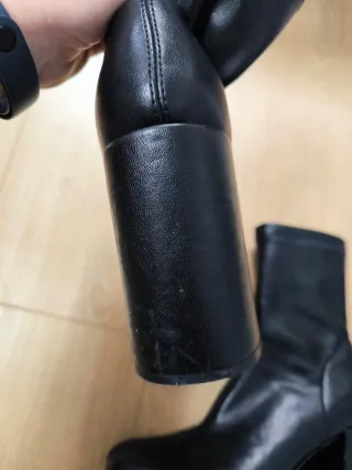 Botines negros Stradivarius talla 37