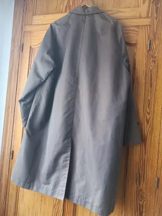 Gabardina marrón hombre